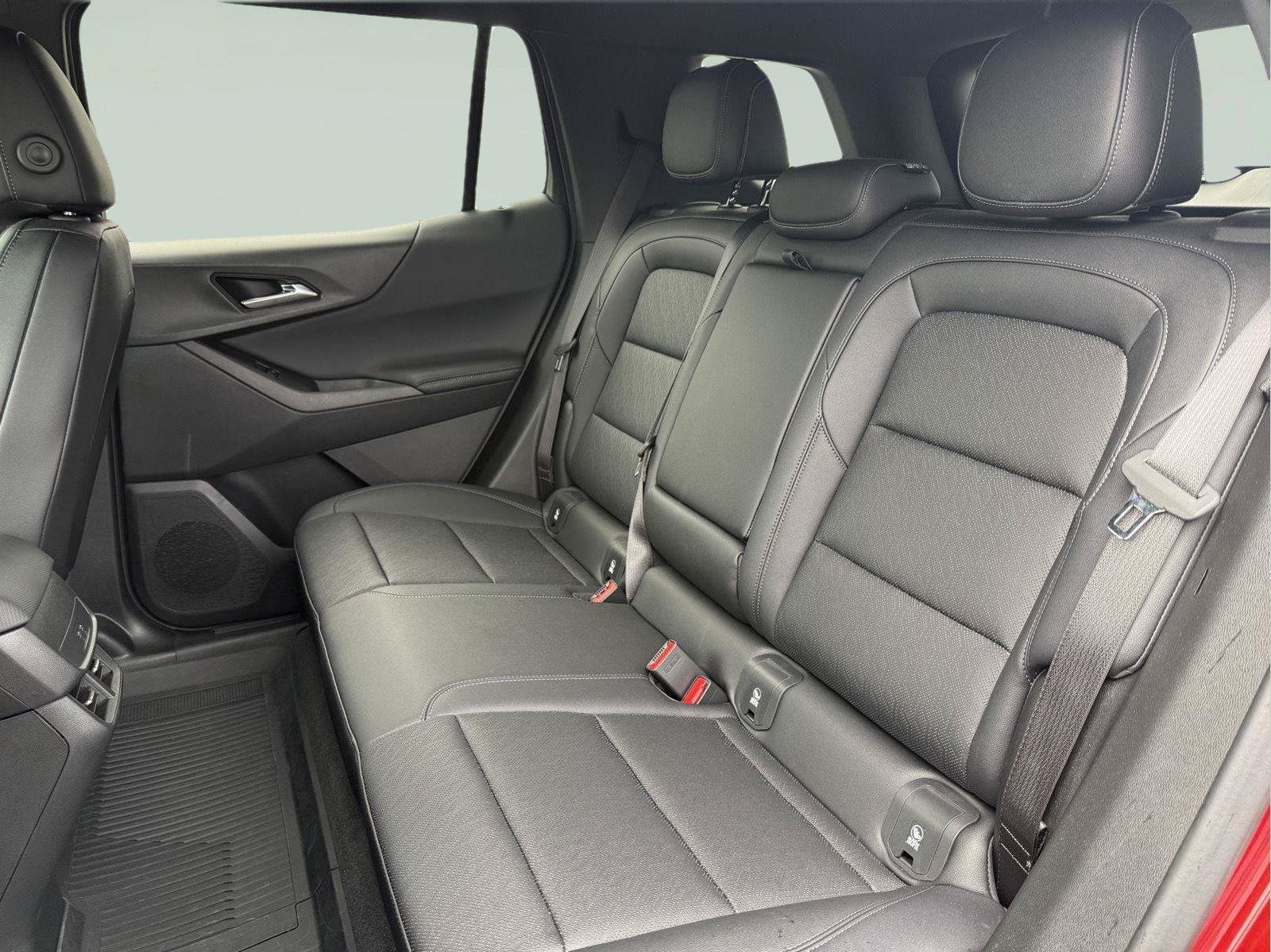 Used 2026 Chevrolet Equinox LT w/ Convenience Package II AWD/4WD image 19