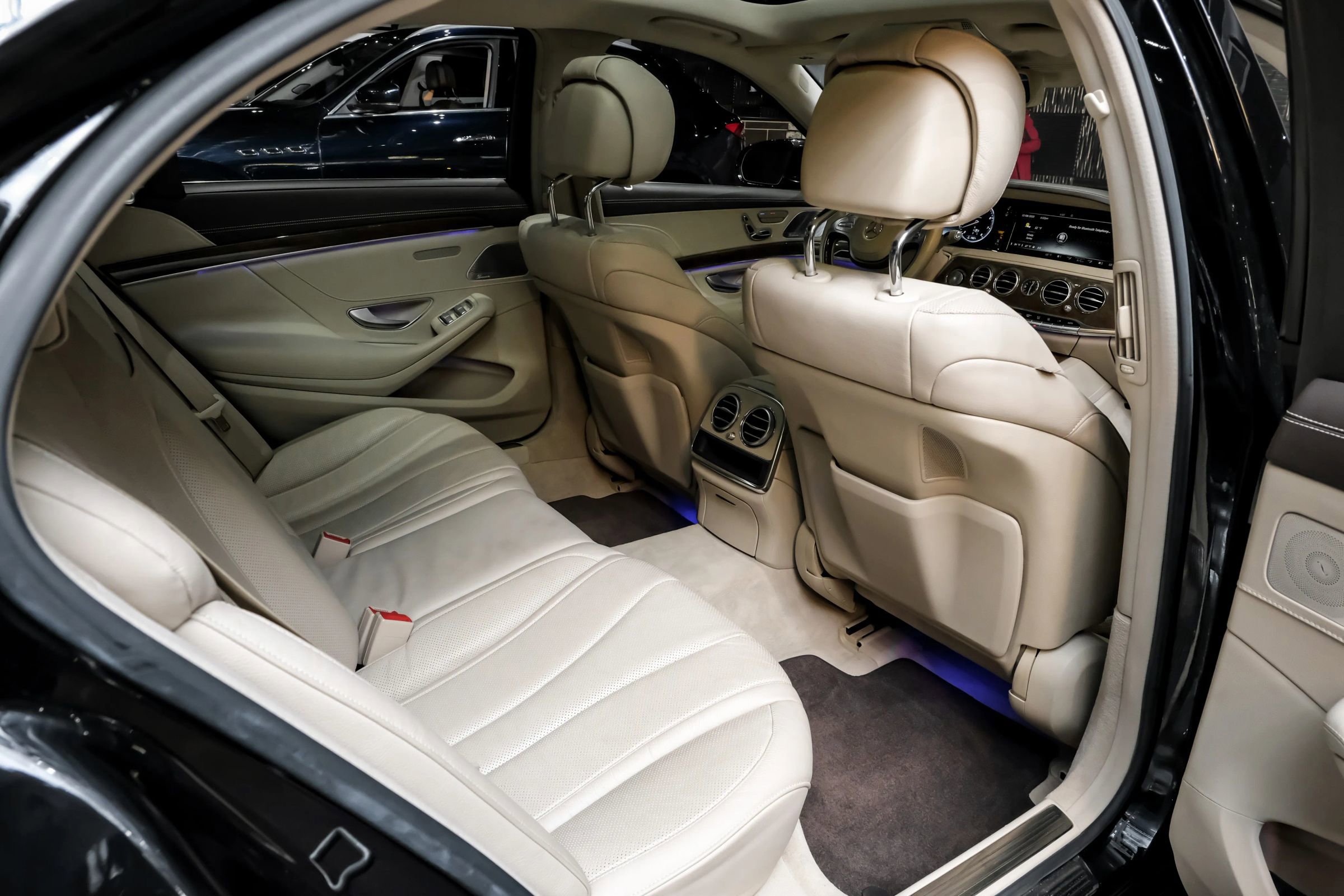 Used 2015 Mercedes-Benz S 550 Sedan image 37