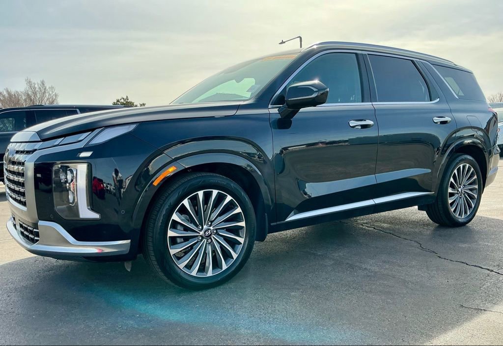 Used 2024 Hyundai Palisade Calligraphy image 7