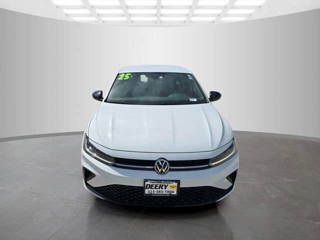 Used 2025 Volkswagen Jetta Sport FWD image 4