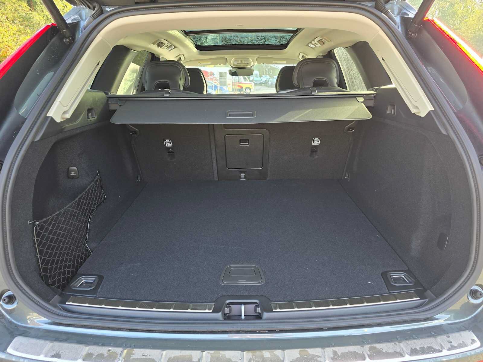 New 2027 Volvo XC60 B5 Ultra AWD/4WD image 14