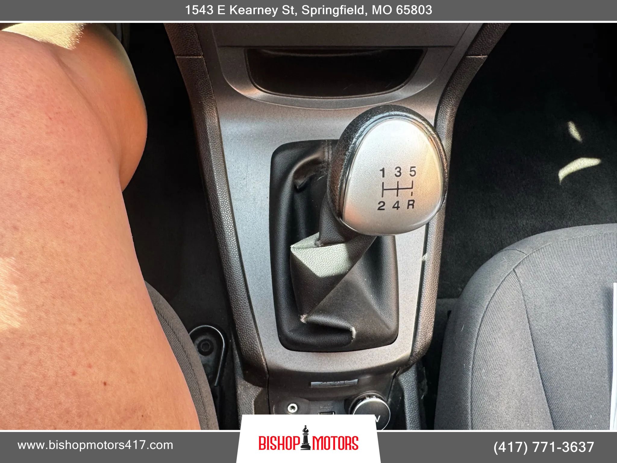 Used 2015 Ford Fiesta S FWD image 23