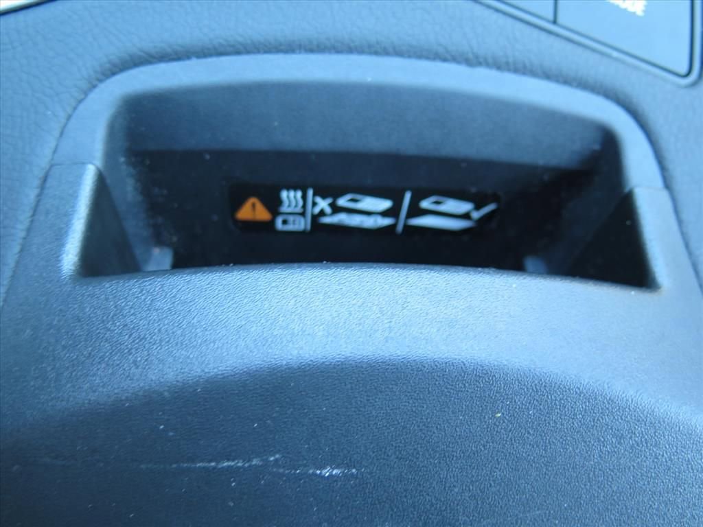 Used 2025 Cadillac XT6 Premium Luxury image 13