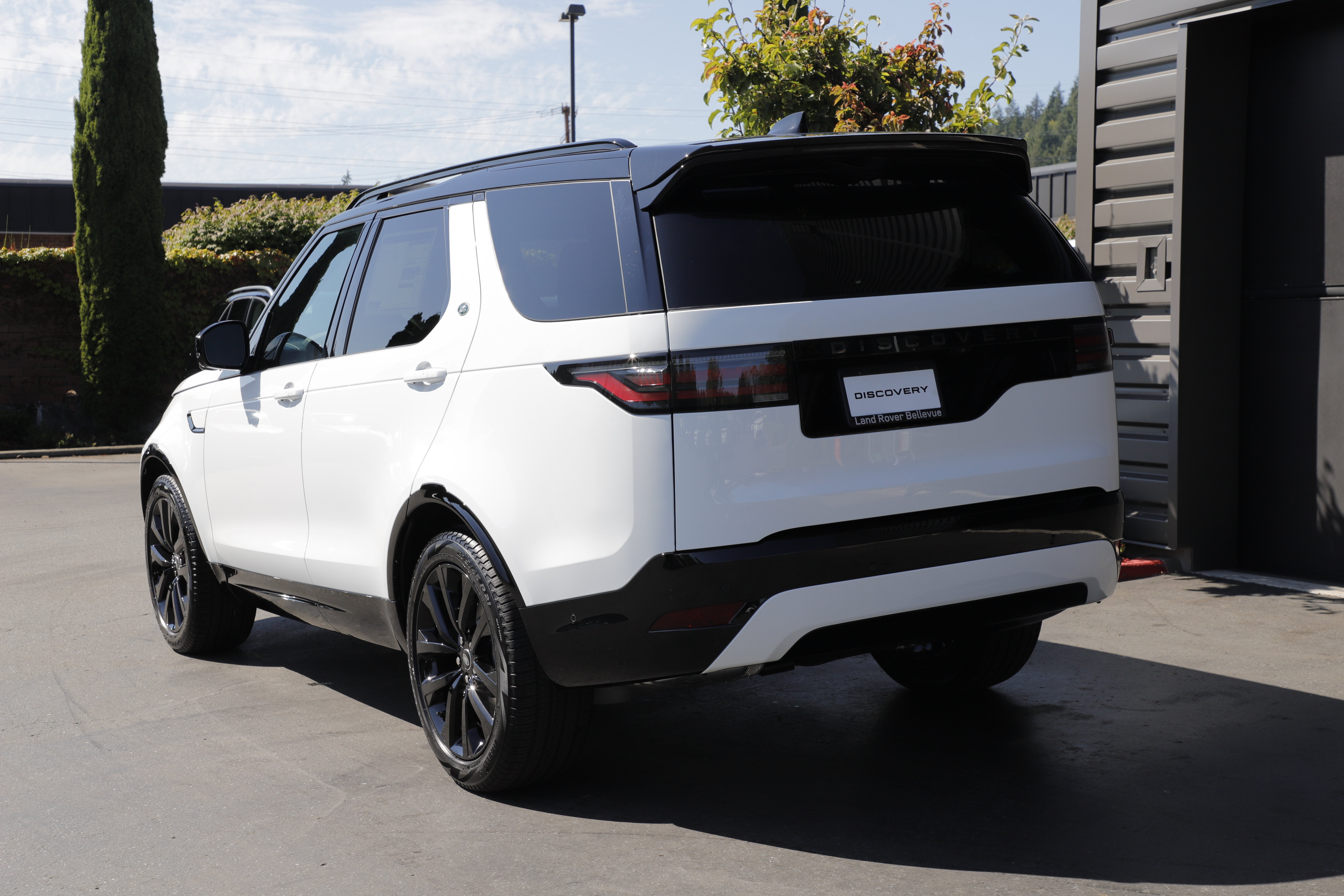 New 2026 Land Rover Discovery Dynamic SE AWD/4WD image 8