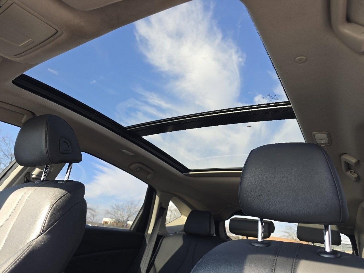 Used 2022 Acura RDX AWD image 3