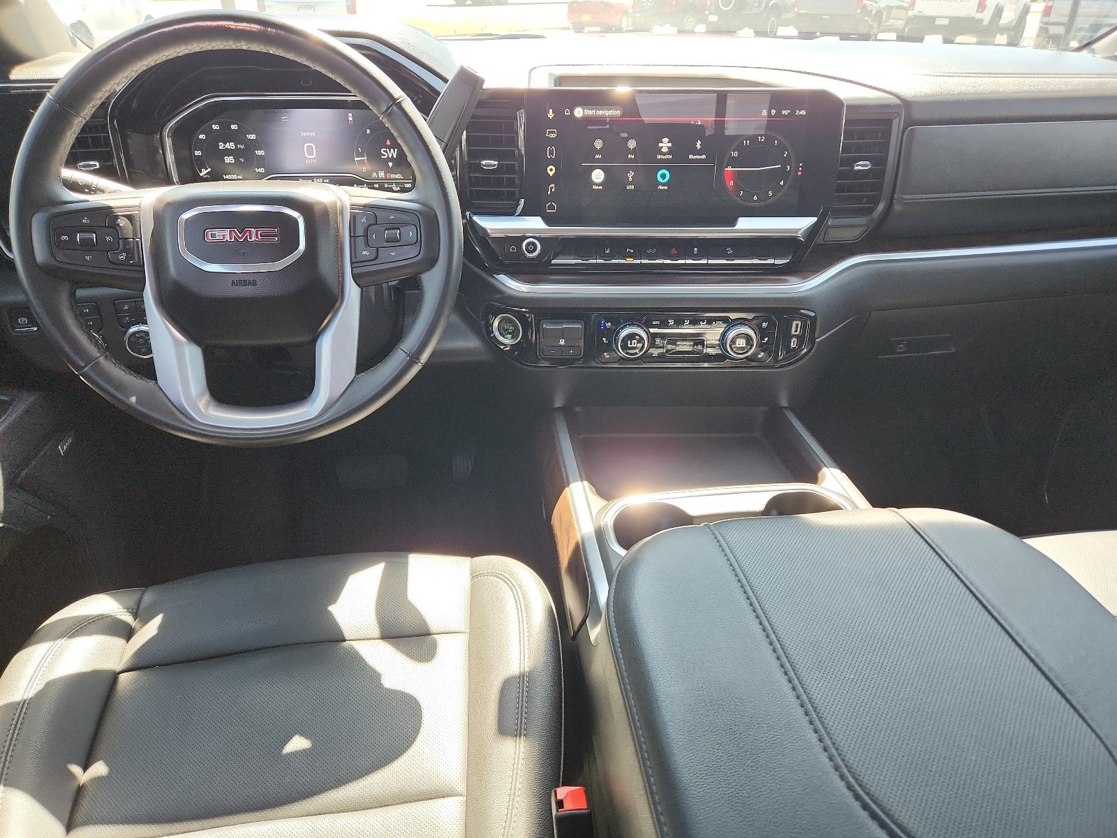 Used 2025 GMC Sierra 2500 SLT w/ Texas SLT Premium Package AWD/4WD image 11
