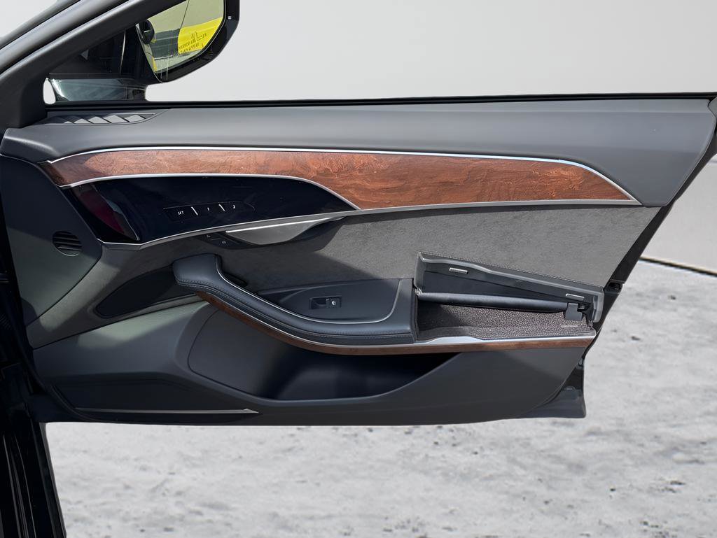 Used 2021 Audi A8 L 4.0T w/ Executive Plus Package image 34