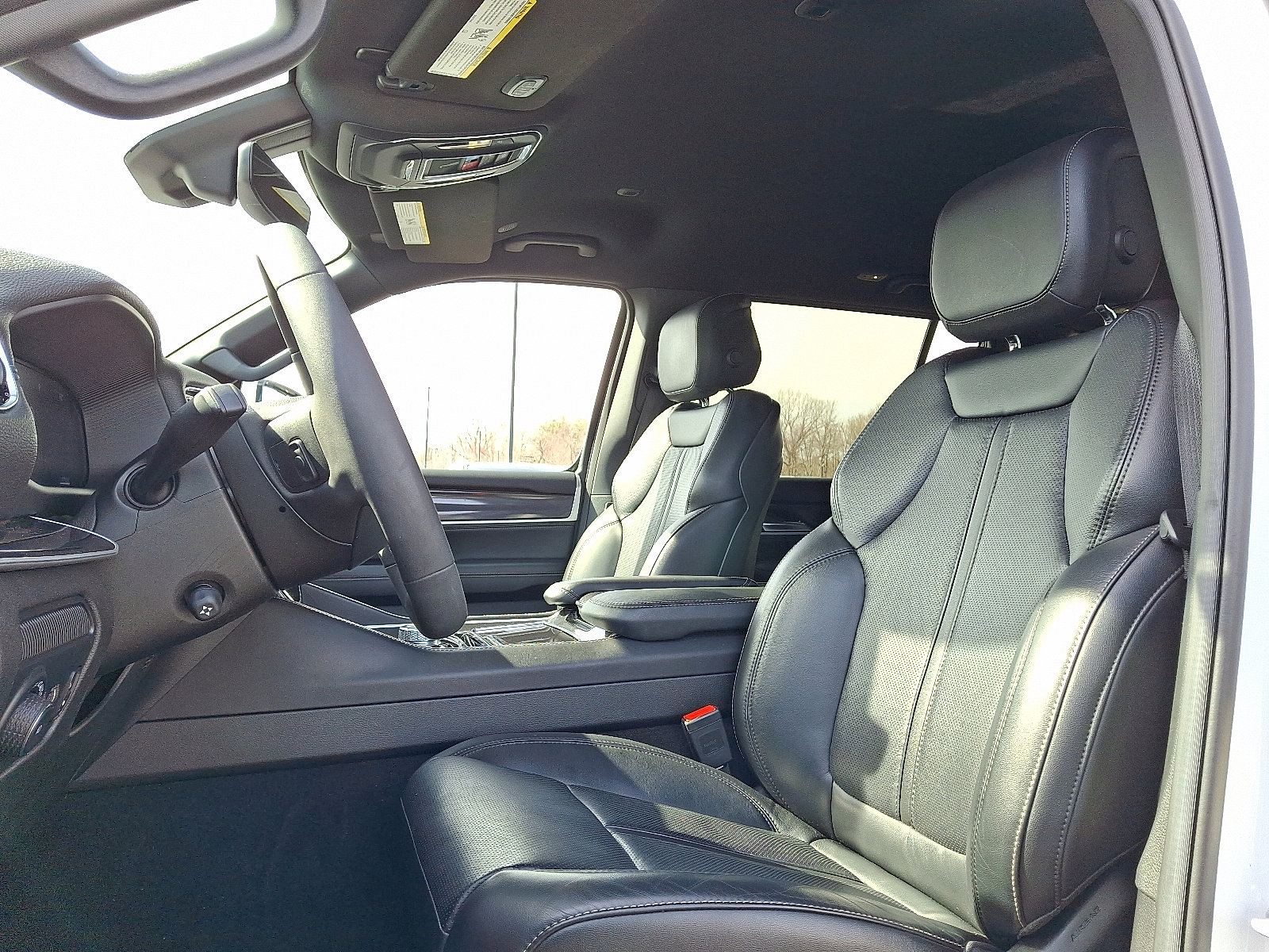 Certified 2022 Jeep Wagoneer Series I image 13