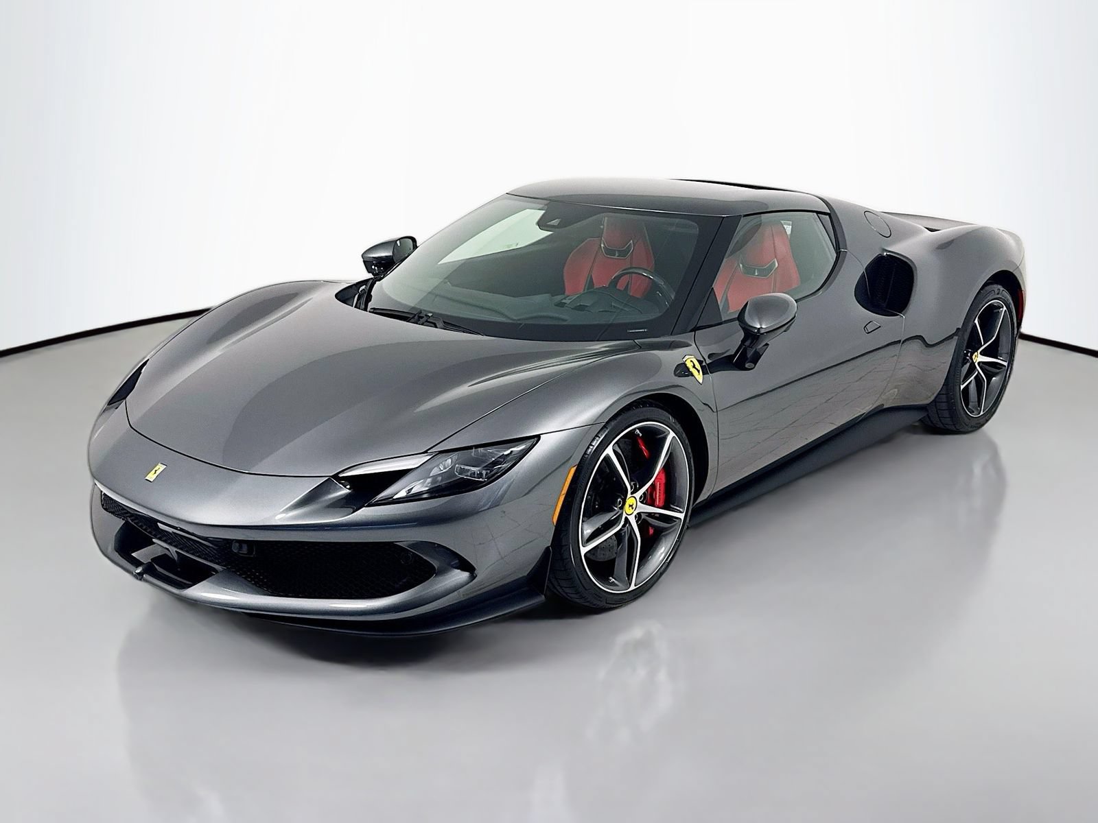 Used 2023 Ferrari 296 GTB RWD image 3