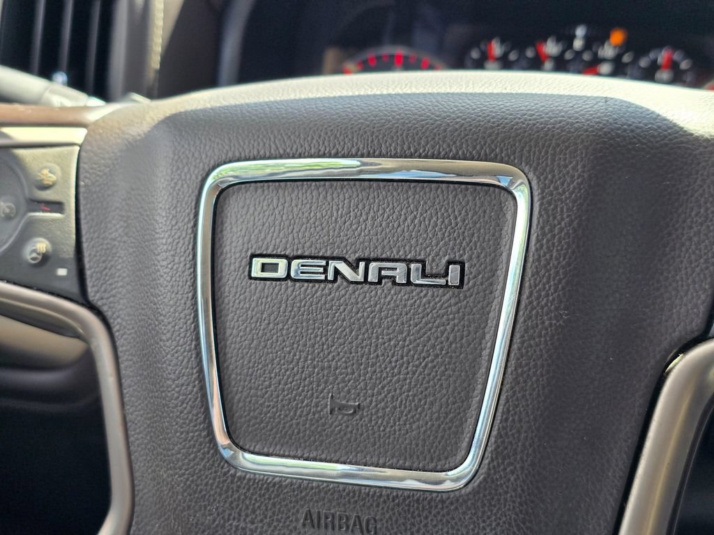 Used 2016 GMC Sierra 1500 Denali w/ Enhanced Driver Alert Package AWD/4WD image 30