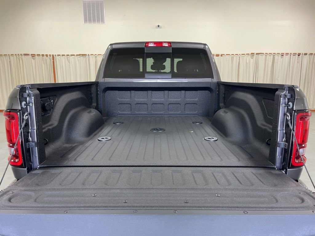 New 2025 RAM 2500 Tradesman AWD/4WD image 9