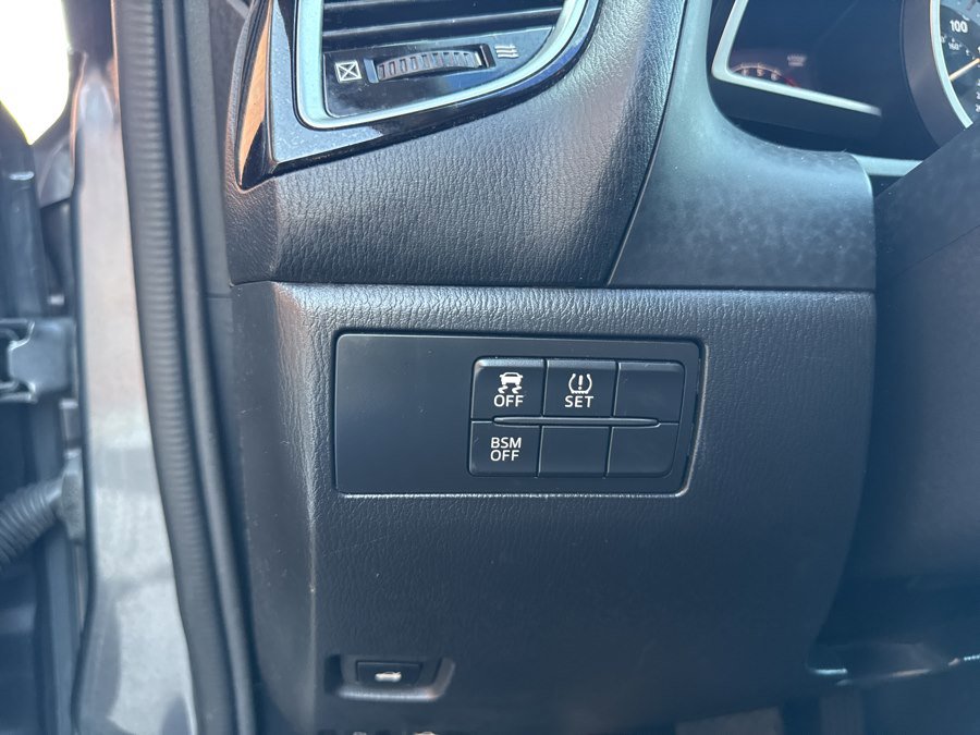 Used 2014 MAZDA MAZDA3 i Touring image 24