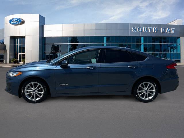 Certified 2019 Ford Fusion SE FWD image 2