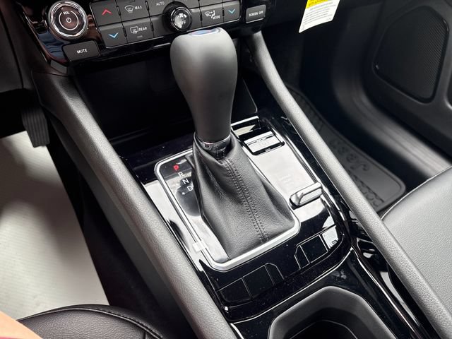 New 2026 Jeep Compass Latitude AWD/4WD image 19