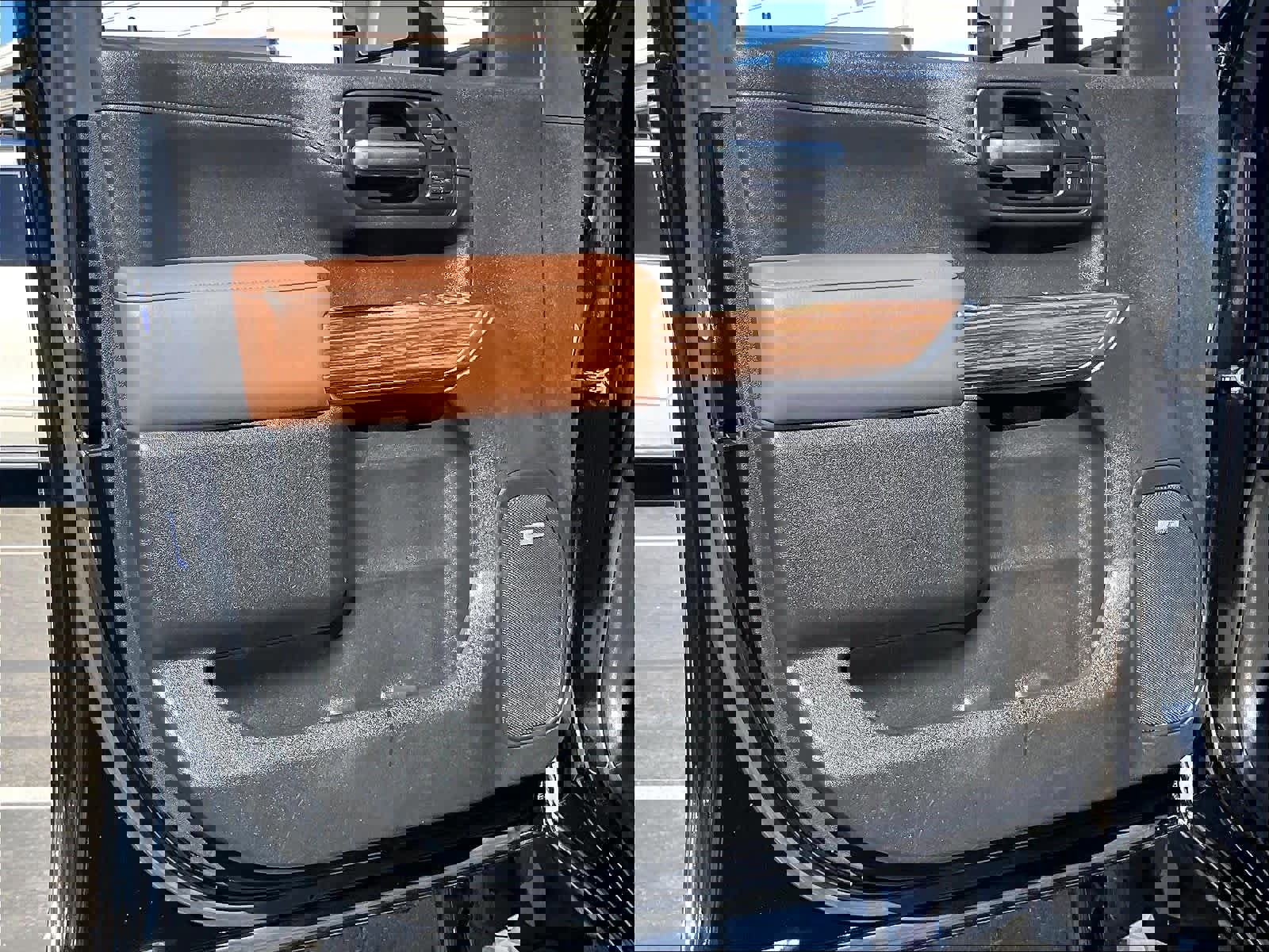 Used 2020 Chevrolet Silverado 2500 High Country w/ Z71 Off-Road Package image 24