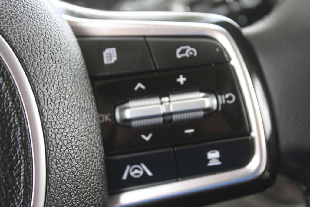 Certified 2024 Kia Sorento X-Line EX AWD/4WD image 32