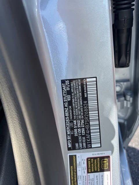 Used 2025 Mercedes-Benz C 300 4MATIC Sedan image 25