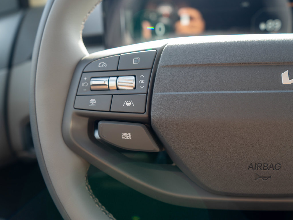 New 2027 Kia EV3 Wind FWD image 20