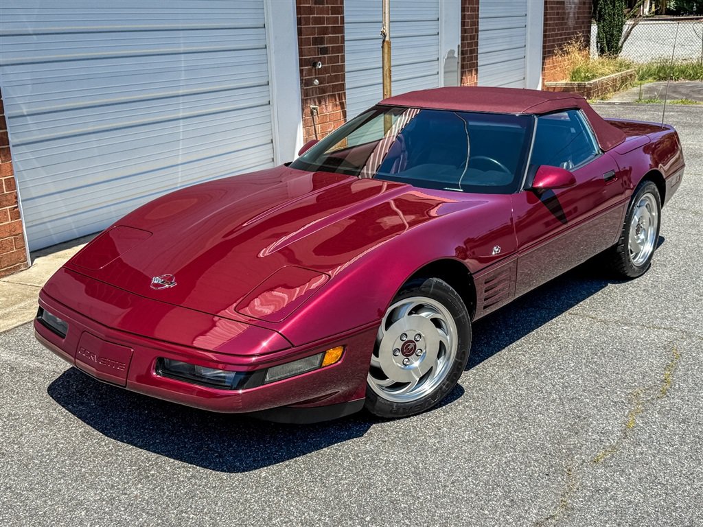 Used 1993 Chevrolet Corvette Convertible RWD image 3