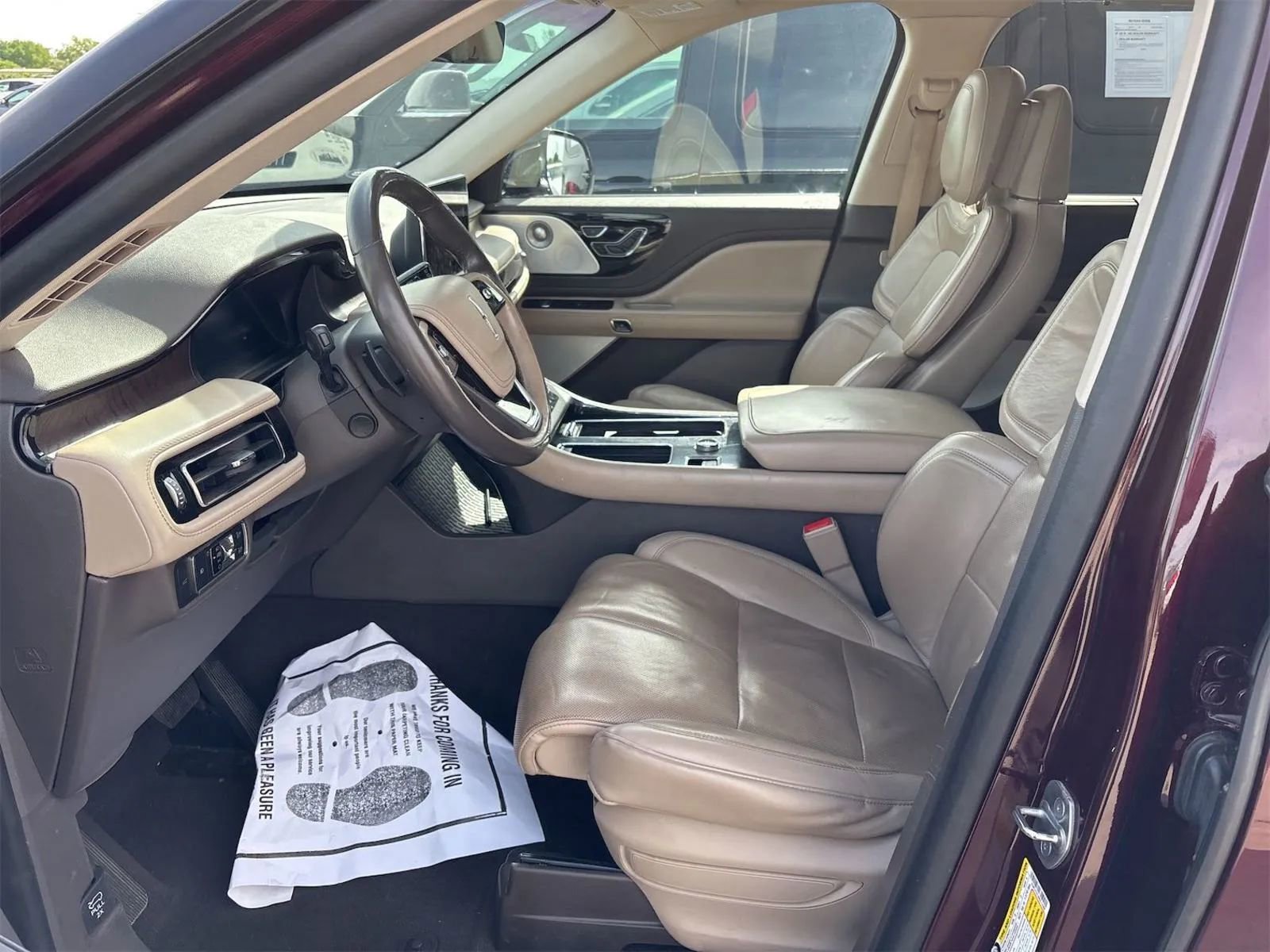 Used 2021 Lincoln Aviator Reserve w/ Equipment Group 202A image 6