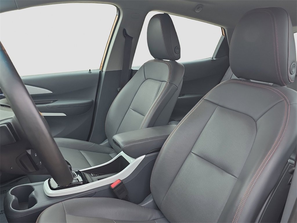 Used 2017 Chevrolet Bolt Premier w/ Driver Confidence II Package image 7