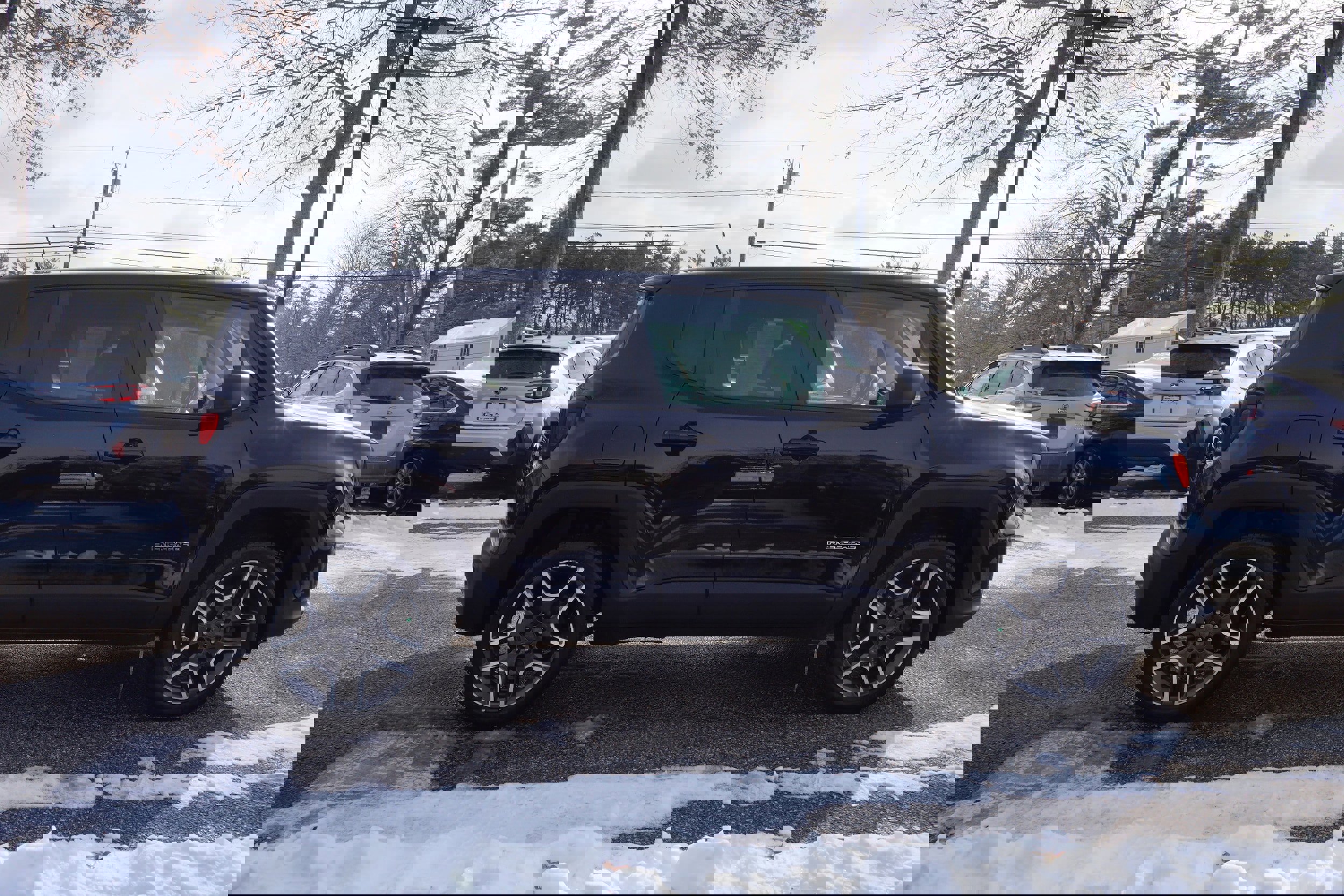 Used 2021 Jeep Renegade Sport image 4