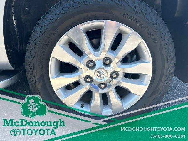 Used 2016 Toyota Sequoia Platinum AWD/4WD image 27