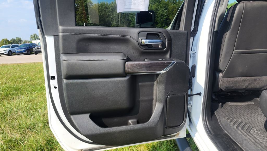 Used 2022 Chevrolet Silverado 2500 LTZ image 28
