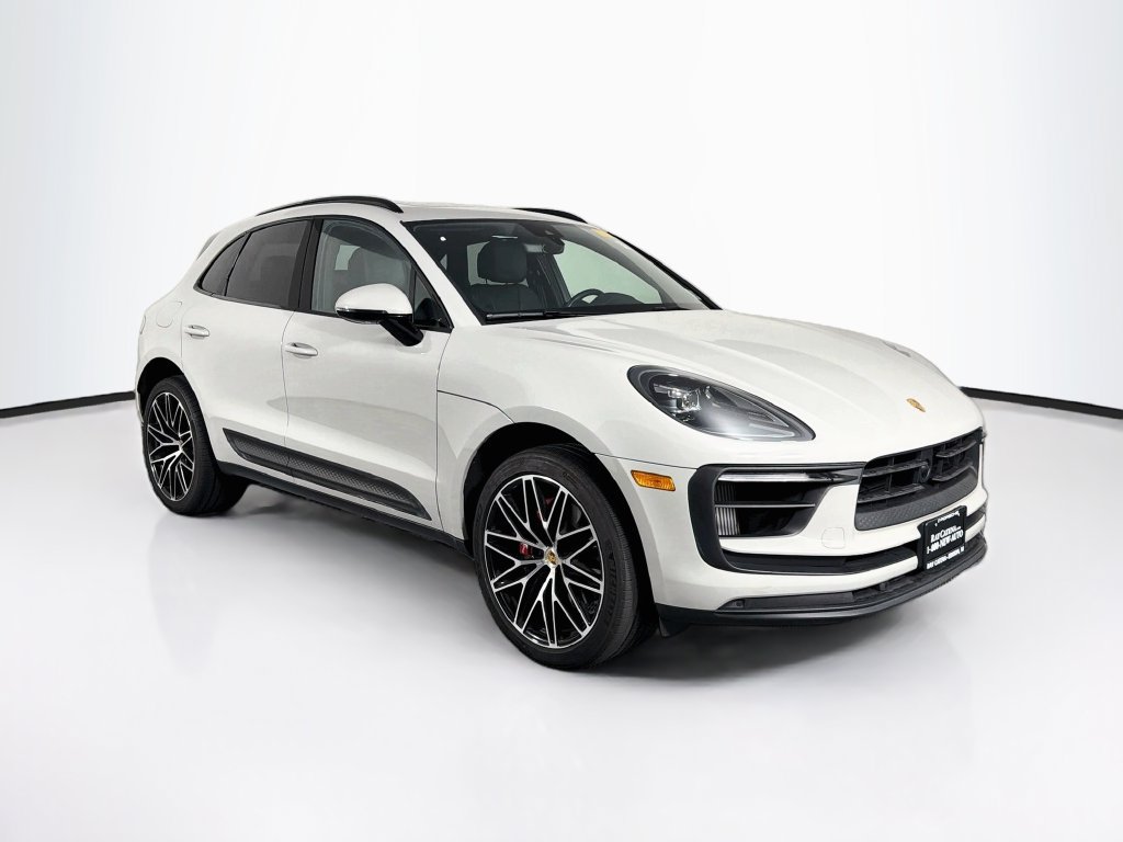 Certified 2023 Porsche Macan S AWD/4WD image 7