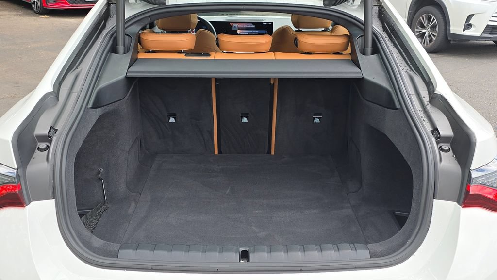 Used 2023 BMW i4 eDrive40 w/ Premium Package RWD image 15