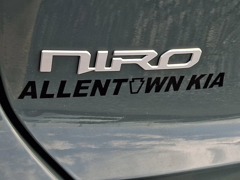 Certified 2023 Kia Niro Wind w/ Wind Preserve Package FWD image 29