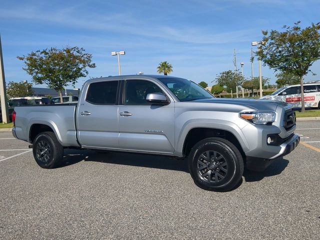 Certified 2023 Toyota Tacoma SR5 AWD/4WD image 2