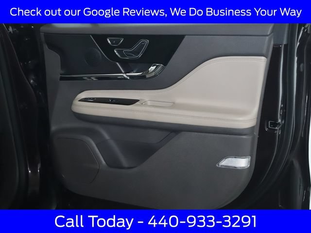 Used 2023 Lincoln Corsair AWD image 36