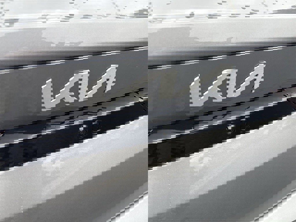 New 2025 Kia K4 EX image 7