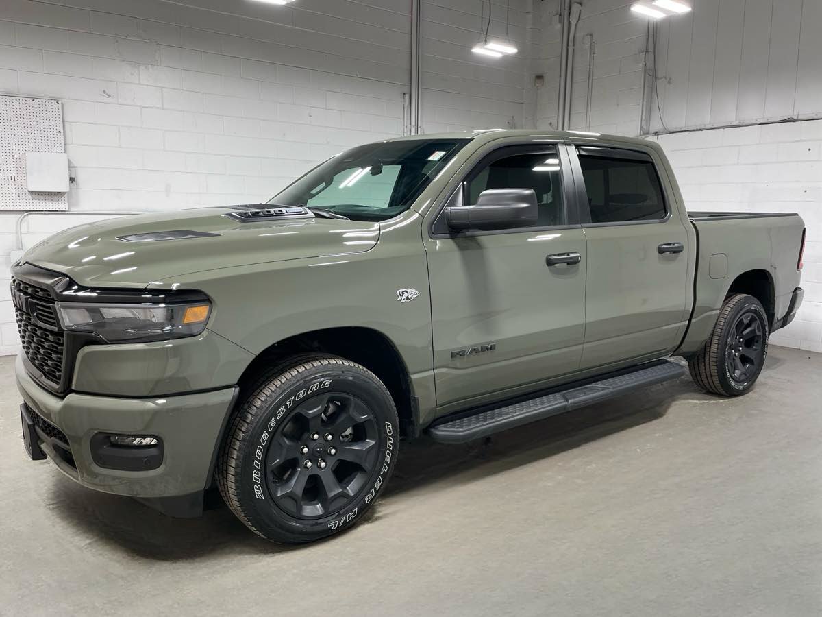 Used 2026 RAM 1500 Express AWD/4WD image 1