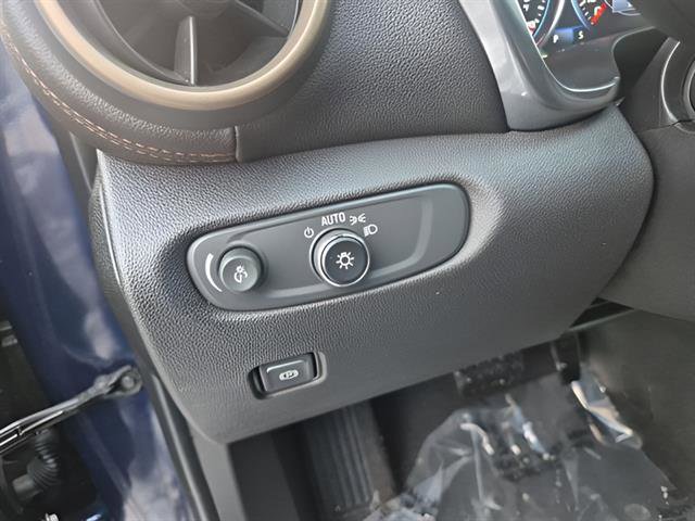 Certified 2023 Chevrolet Blazer Premier AWD/4WD image 18