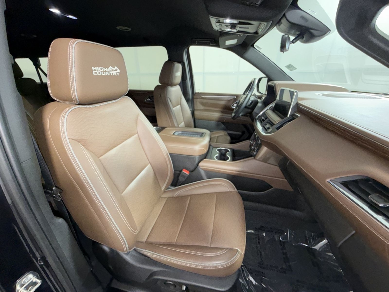 Used 2023 Chevrolet Suburban High Country AWD/4WD image 27