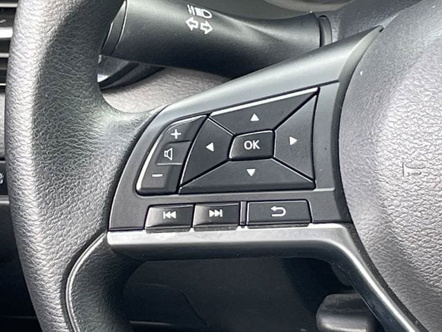 Used 2024 Nissan Sentra SV FWD image 13