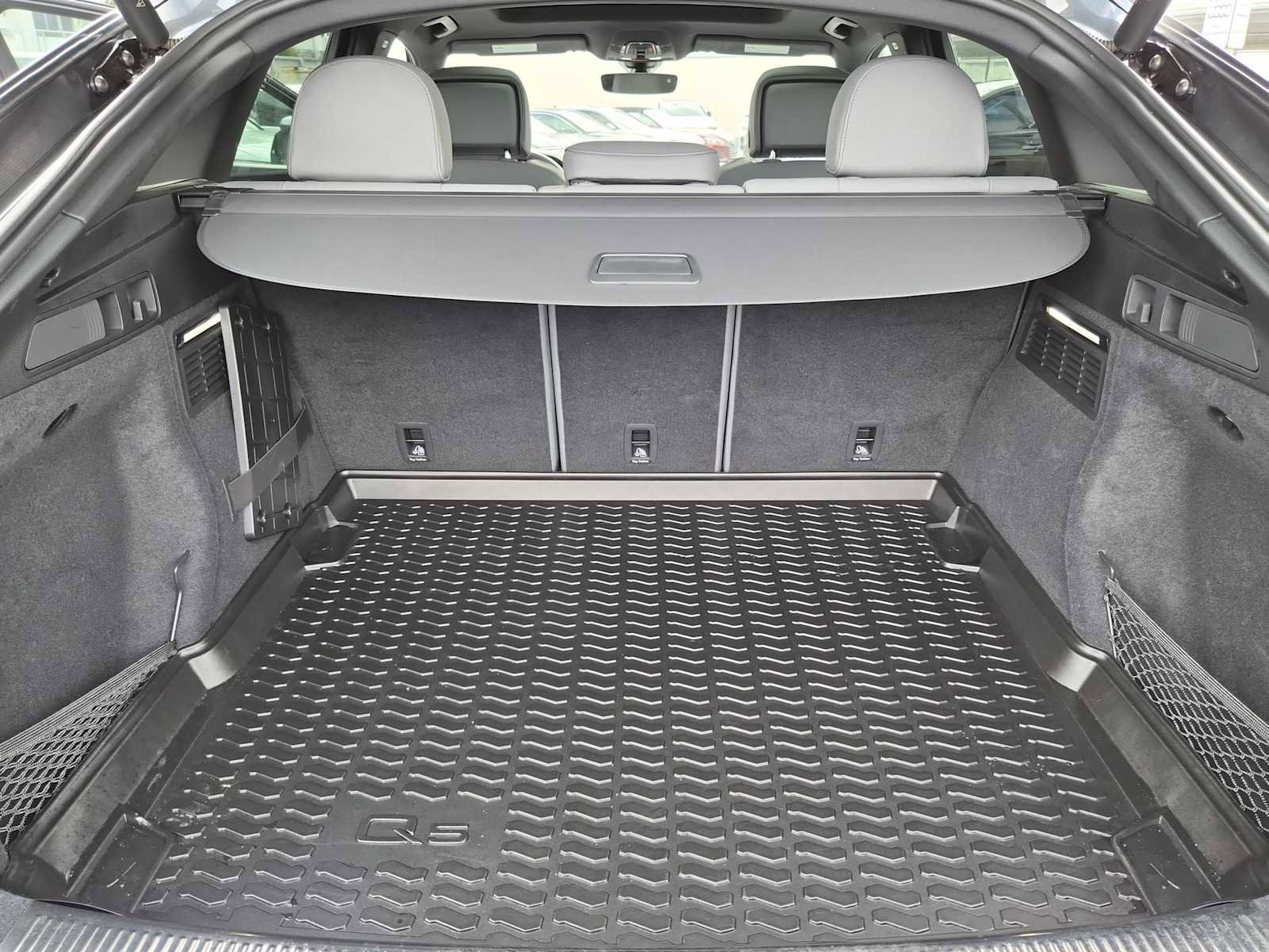 Certified 2025 Audi SQ5 Premium Plus image 27