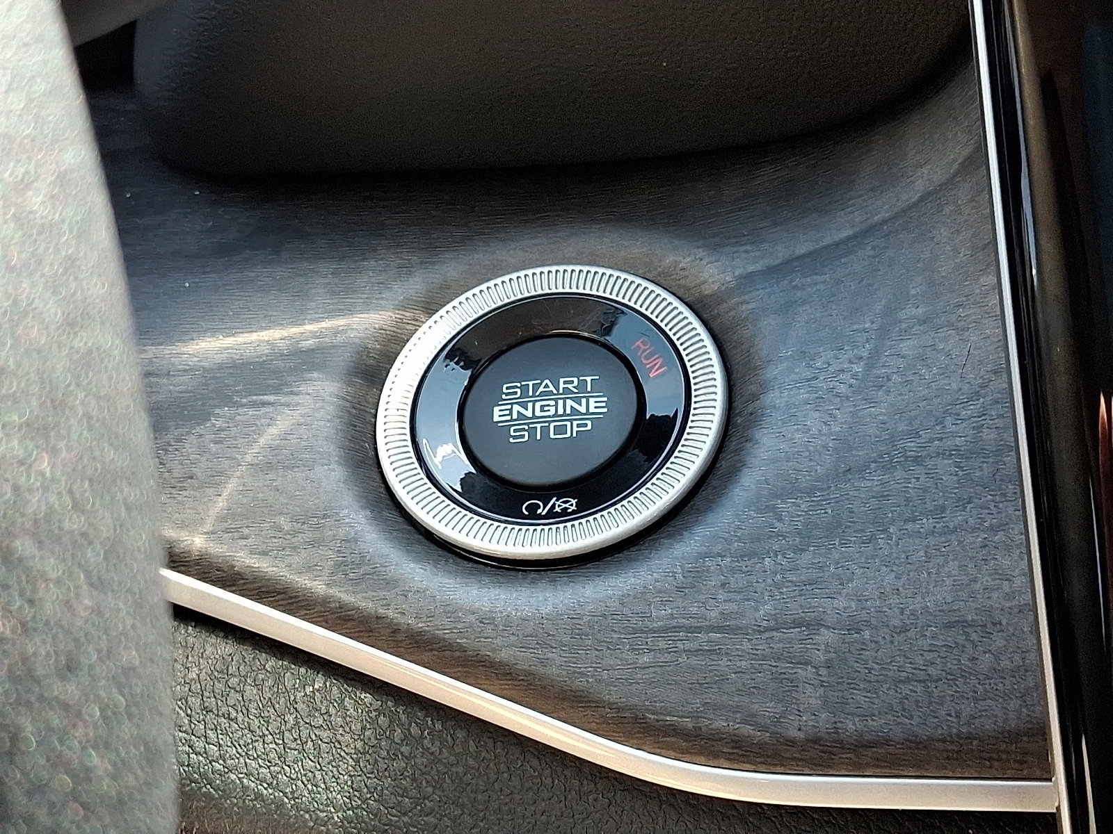 Certified 2023 Jeep Grand Cherokee L Limited w/ Luxury Tech Group II AWD/4WD image 29