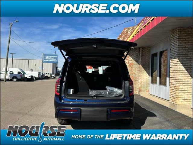 New 2025 Nissan Armada Platinum Reserve image 29