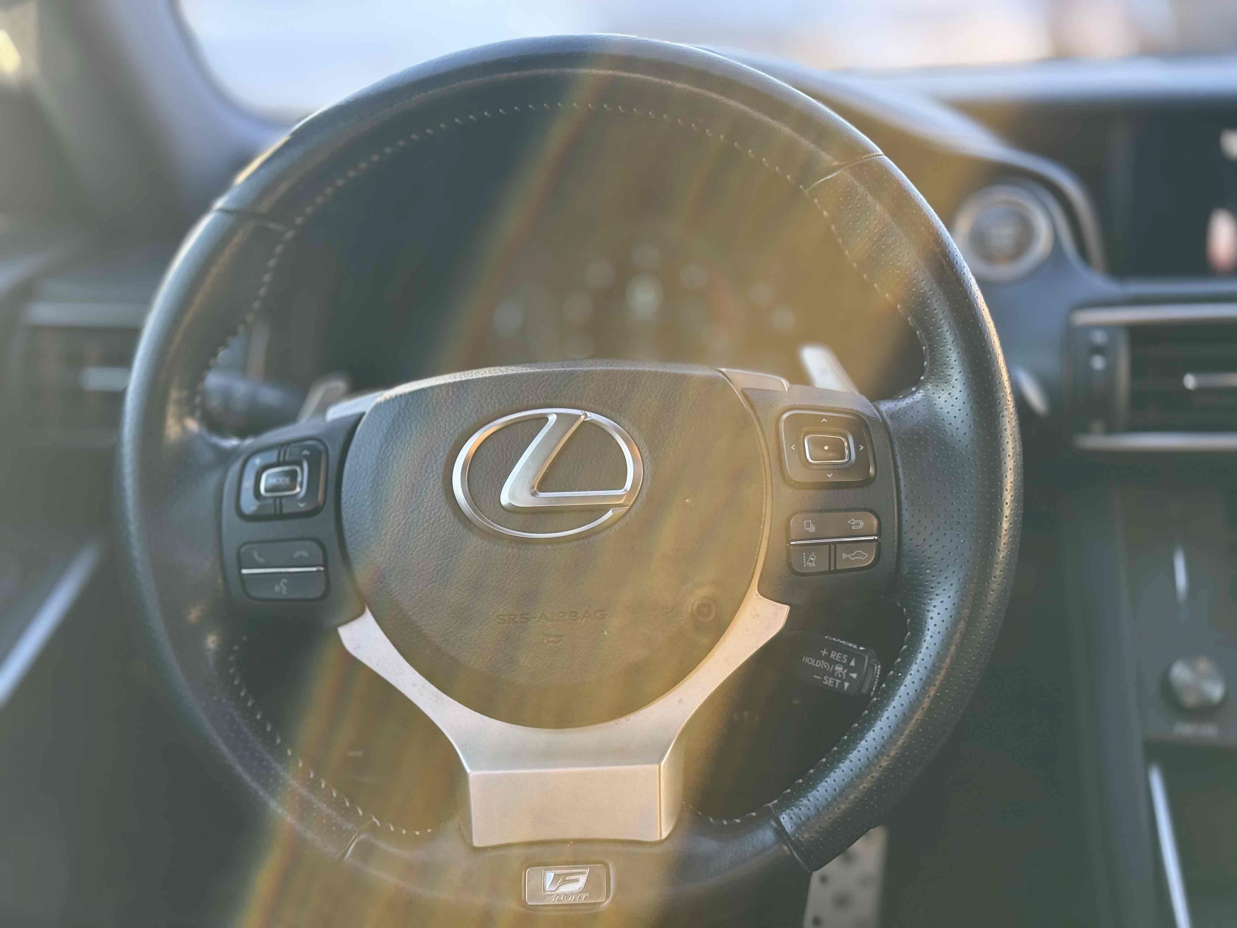 Used 2019 Lexus IS 300 F Sport w/ F Sport Package RWD image 18