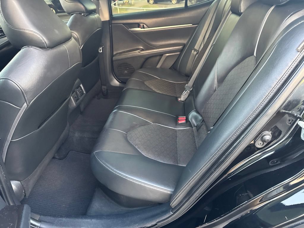 Used 2021 Toyota Camry XSE FWD image 15