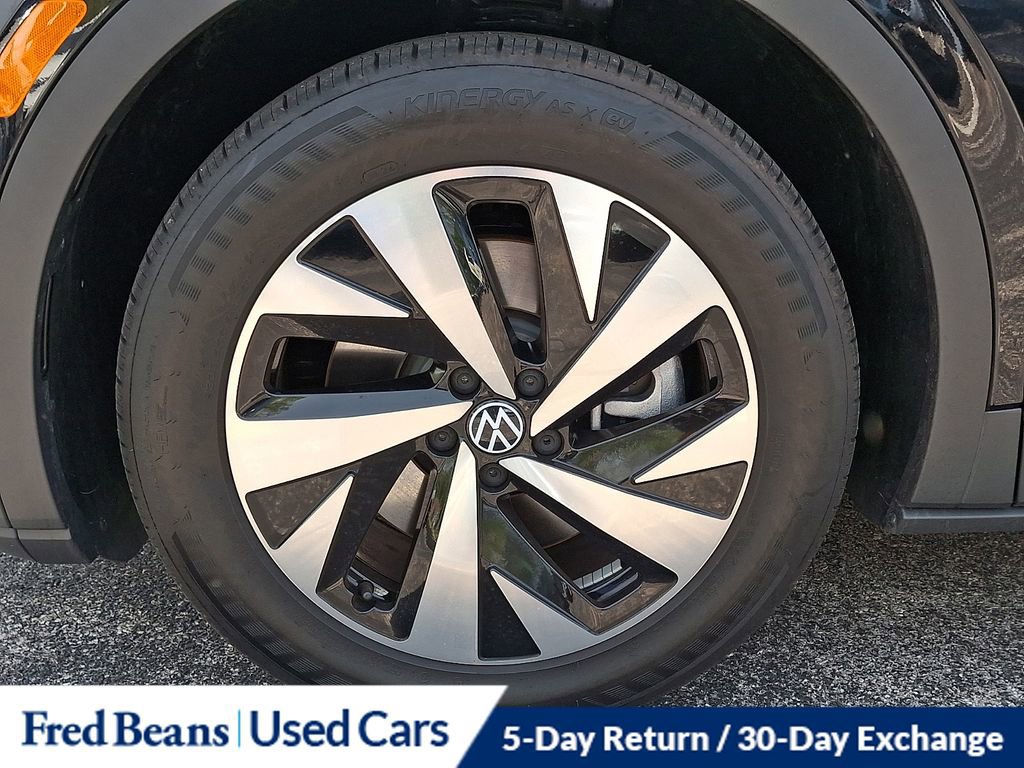 Certified 2024 Volkswagen ID.4 Pro RWD image 8