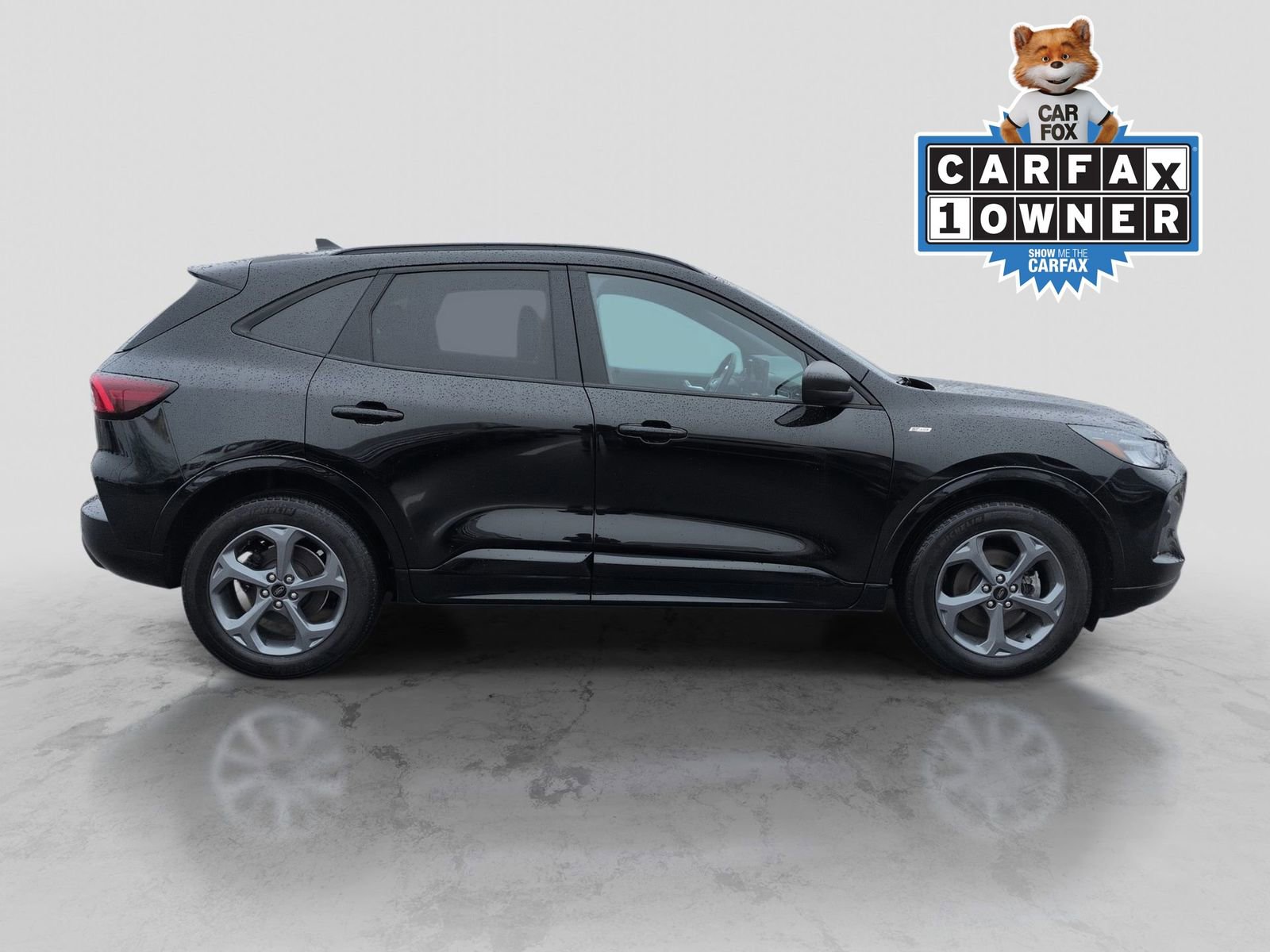 Certified 2023 Ford Escape ST-Line w/ Tech Pack #1 image 9