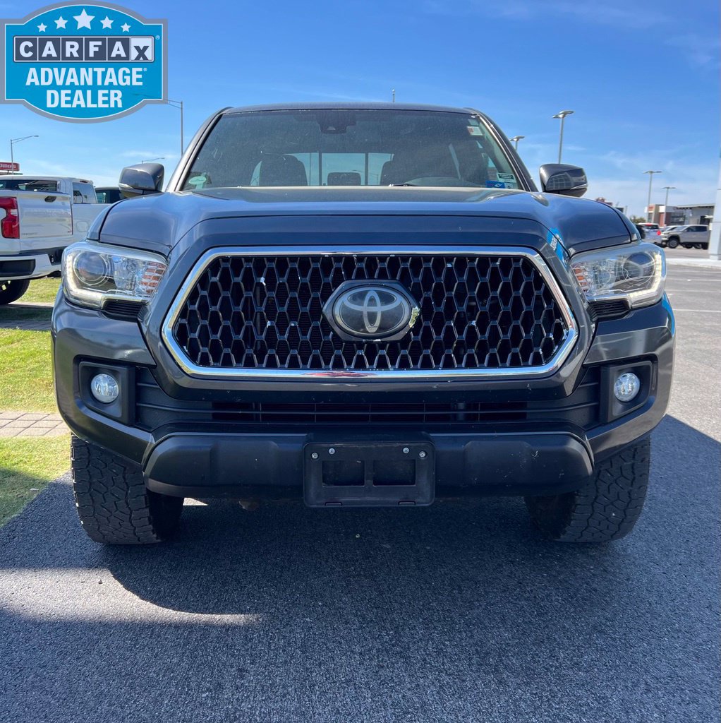 Used 2019 Toyota Tacoma TRD Off-Road w/ Exterior Package AWD/4WD image 3