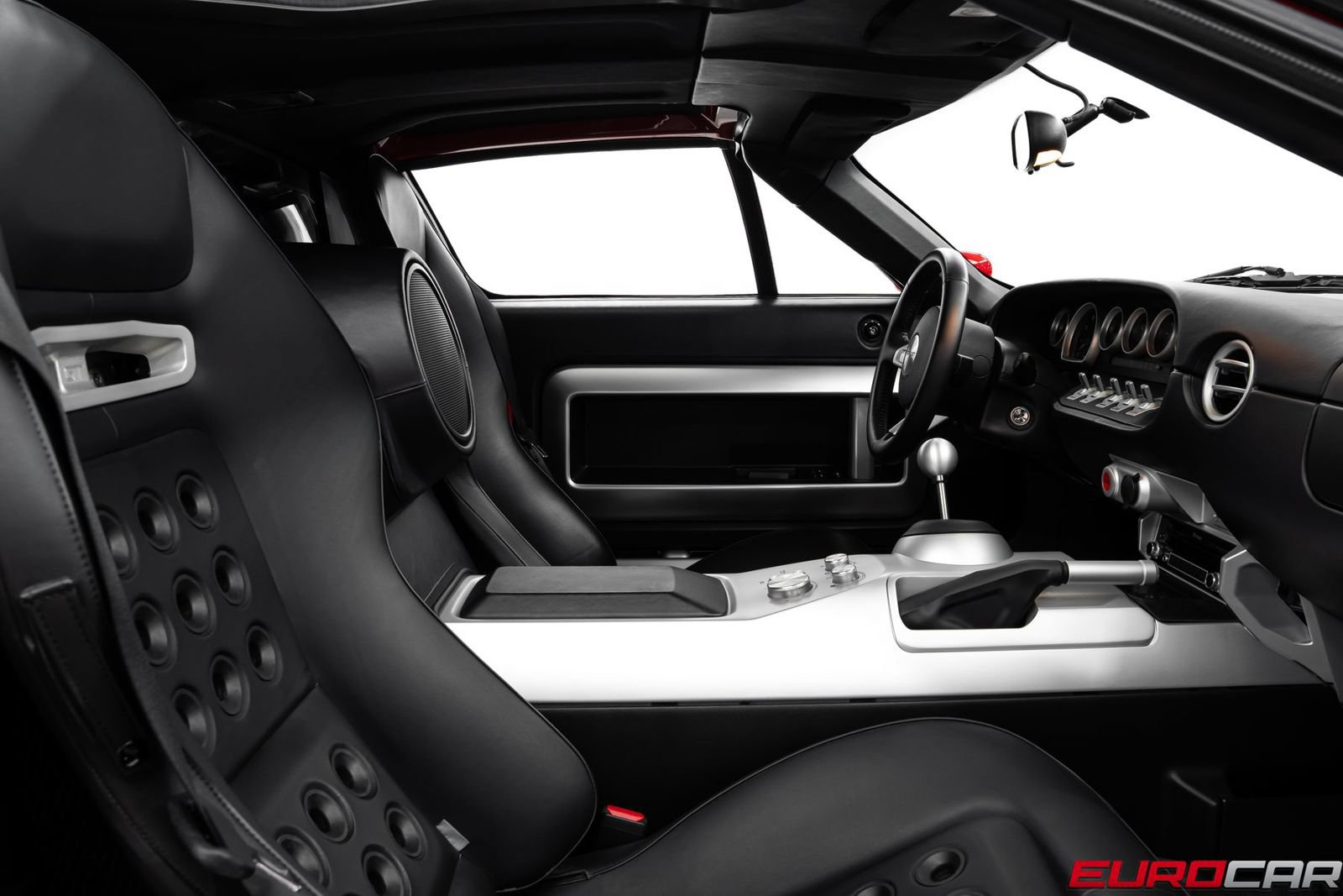 Used 2005 Ford GT RWD image 39