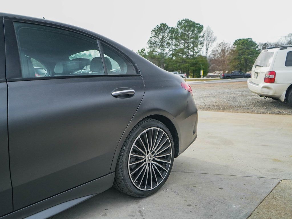 Used 2024 Mercedes-Benz C 300 Sedan image 33