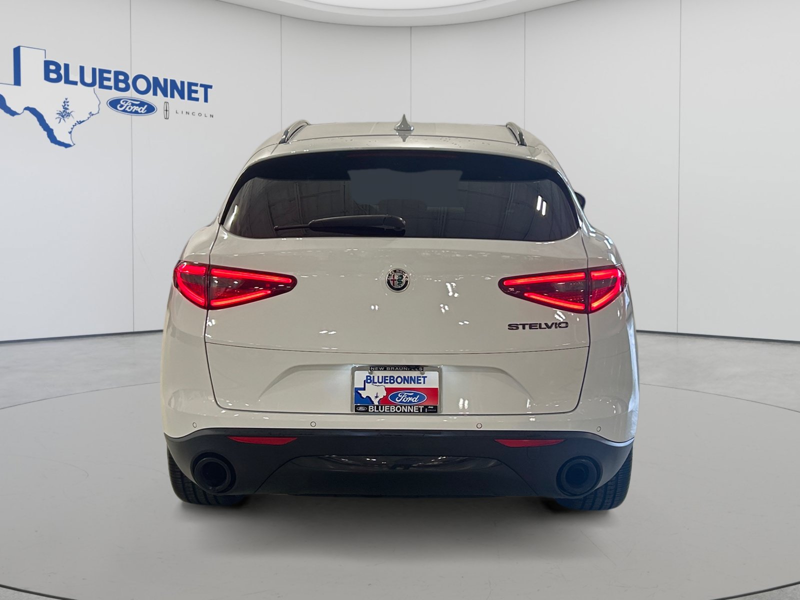 Used 2020 Alfa Romeo Stelvio w/ Nero Edizione RWD image 5