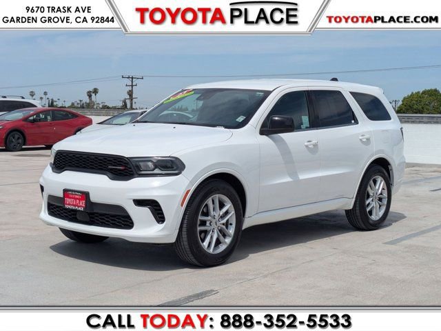 Used 2023 Dodge Durango GT image 1